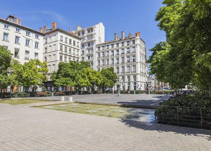 Hôtel accueillant les animaux: Hôtel Des Artistes